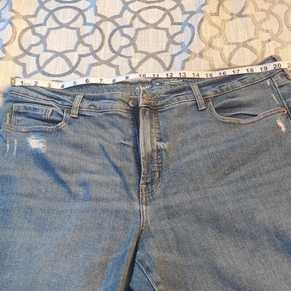 Women's Old Navy,High Rise, O.G Straight Leg, Lightly Distressed, Size 18 Jeans - Picture 5 of 6